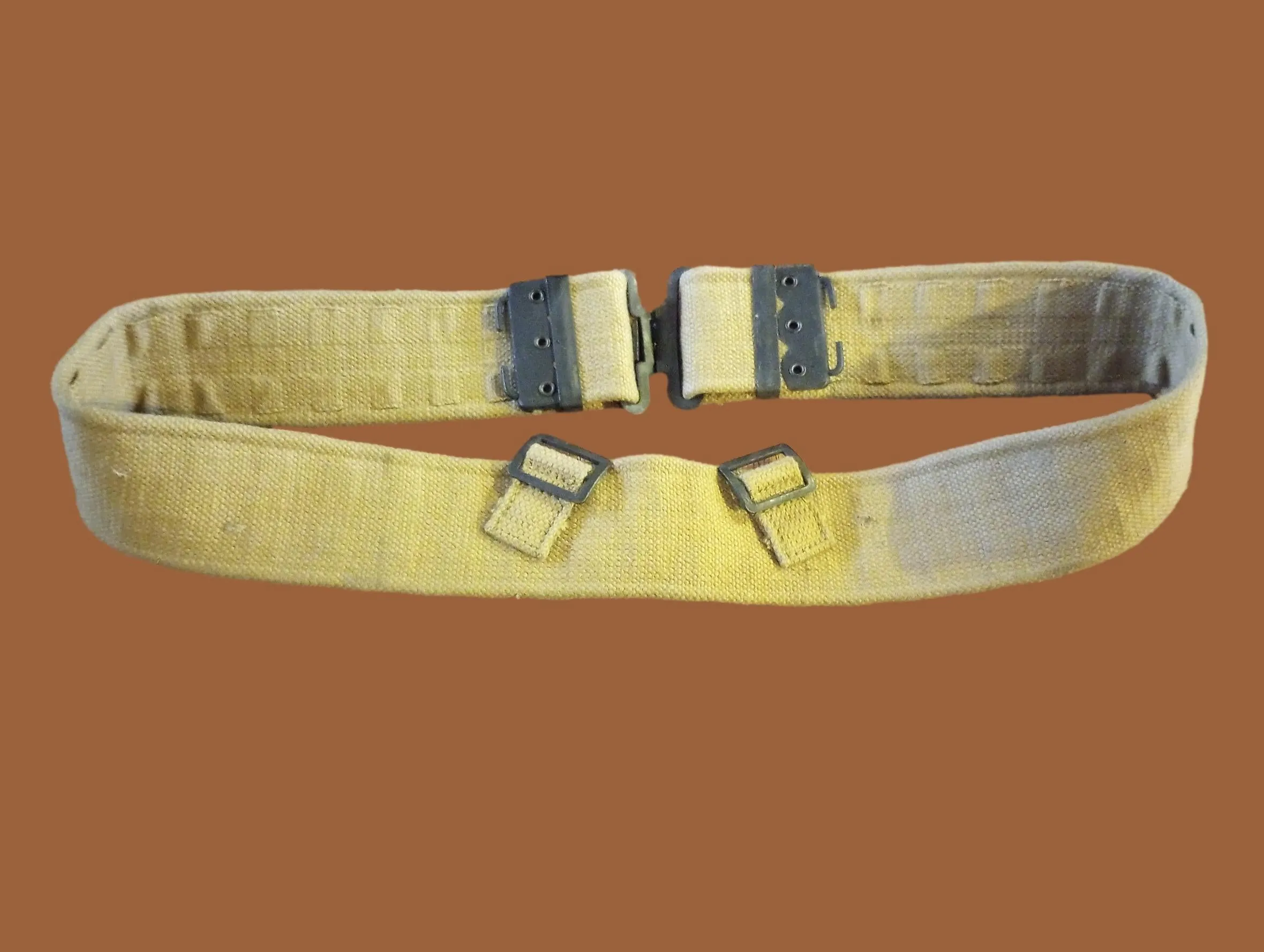 BRITISH MILITARY KHAKI WEB COMBAT PISTOL BELT PATTERN 37 1970's VINTAGE
